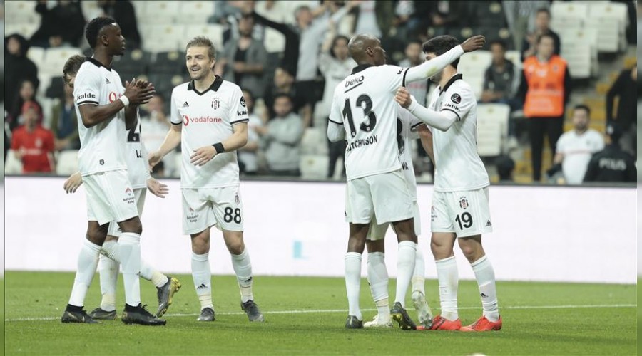Beşiktaş'ın yedekleri bir başka