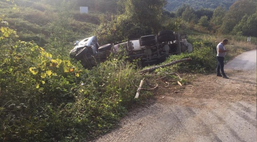 Beton mikseri �arampole u�tu