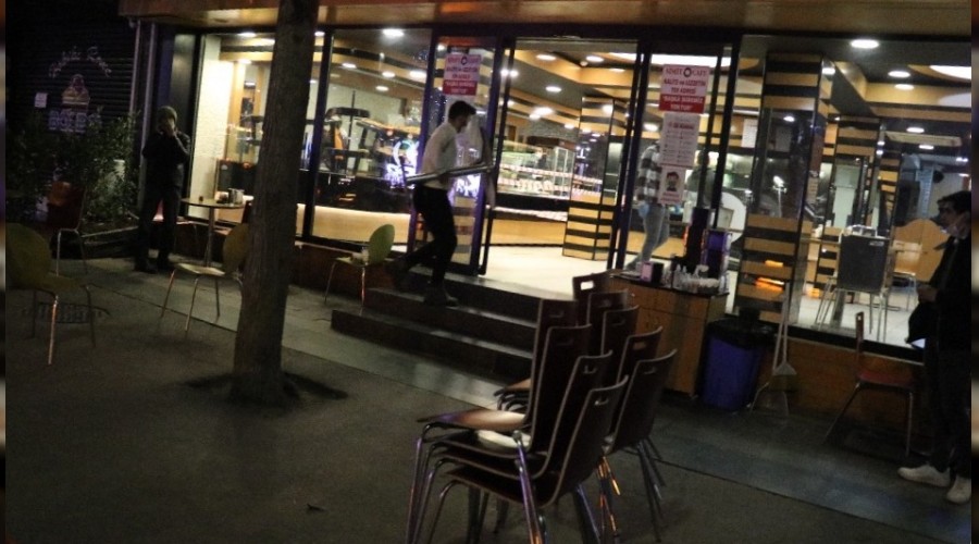Bolu'da, korona kafe ve restoranlara kepenk kapattırdı