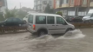 Bolu'da saanak hayat fel etti: Sokaklar gle dnd