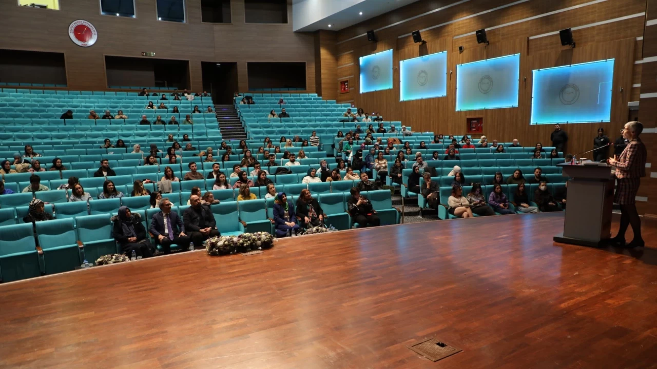 Bozok �niversitesi K�lt�r Merkezi: Sergiler, konserler ve etkinliklerle dolu bir k�lt�r noktas�