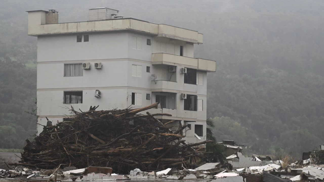 Brezilya'daki sel felaketinde ölenlerin sayısı 137'ye çıktı
