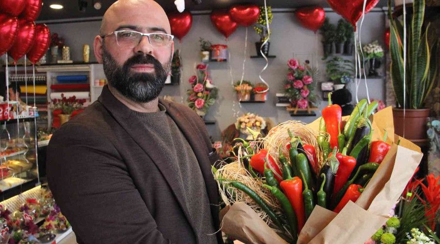 Bu da, biber, salatalık ve patlıcandan oluşan buket
