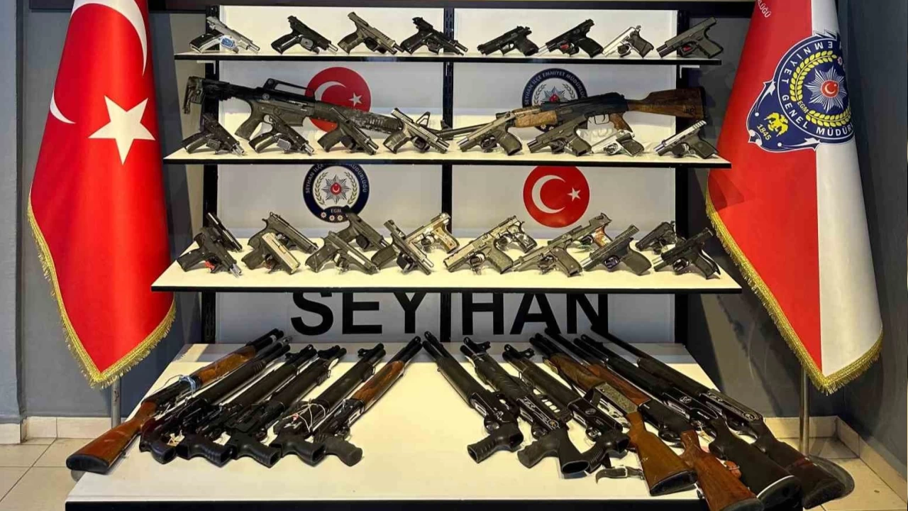 Bu silahlar PKK inlerinde değil Seyhan'da ele geçirdi