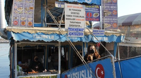 Bu teknede balık ekmek şehit çocuklarına bedava