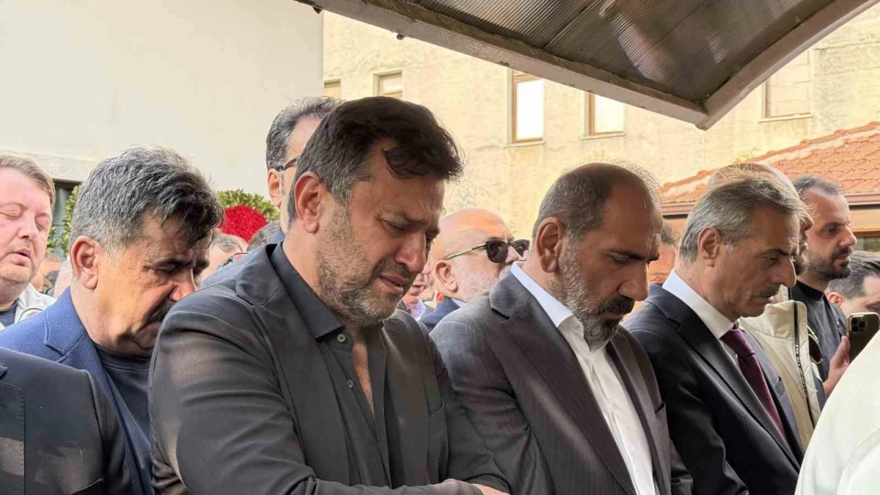 Bülent Uygun'un kızı son yolculuğuna uğurlandı