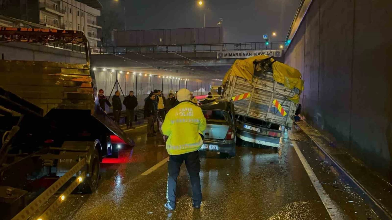 Bursa'da 1 kişinin ölümüyle sonuçlanan zincirleme kazada alkollü sürücü tutuklandı