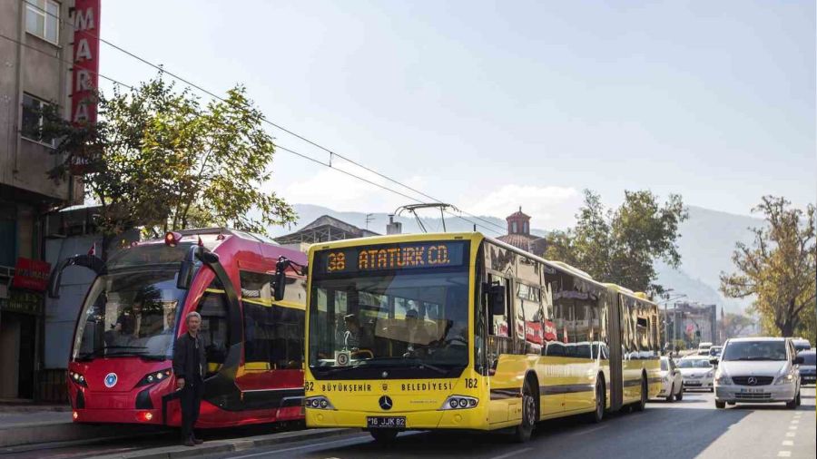 Bursa'da okula ulaşım ilk 3 gün ücretsiz