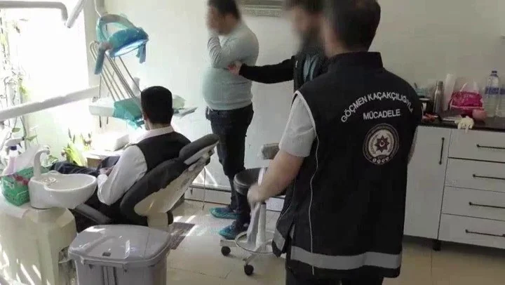 Bursa'da sahte doktor �etesi ��kertildi