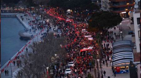 Çanakkale'de fener alayı