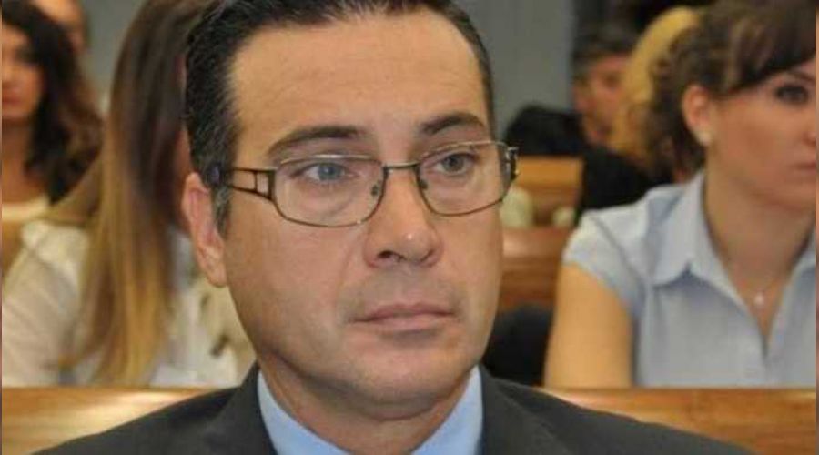 Casusluk skandalına geçim maskesi