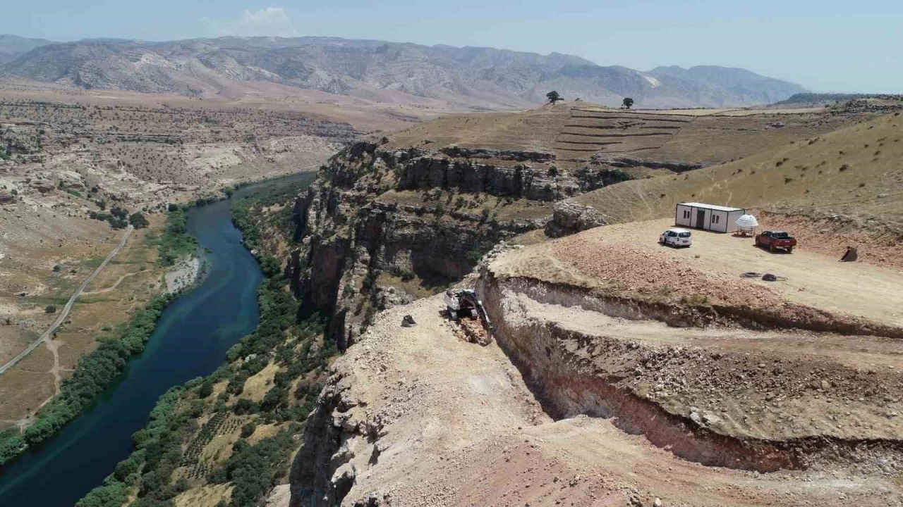 Cehennem Deresi'nin doğal güzelliğine "cam teras" projesi