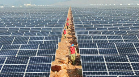 Çin, dev bir güneş enerji tesisi kuruyor