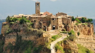 Civita di Bagnoregio: Zamann durduu ortaa ky
