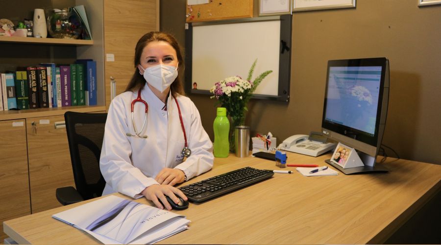 �ocuklar mutlaka maske takmal�