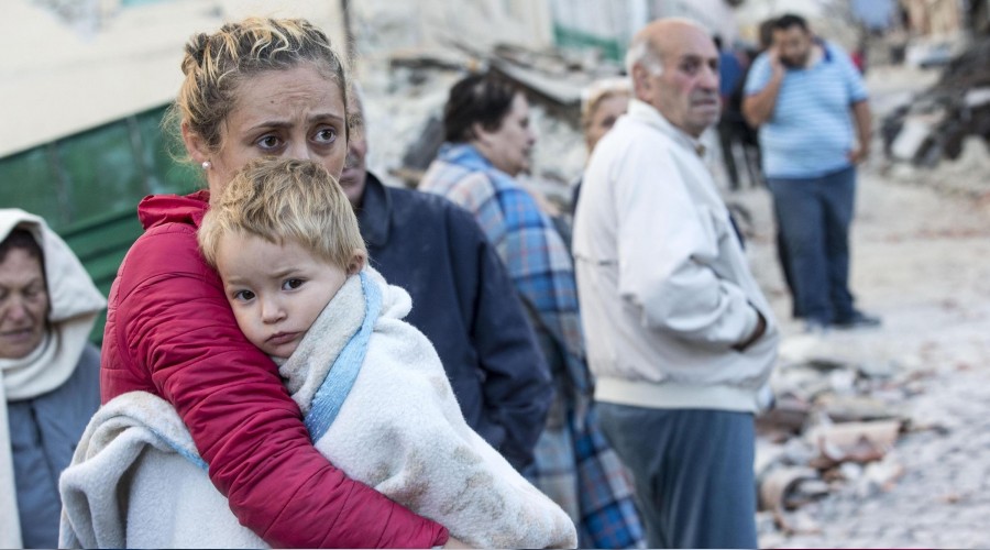 �ocuklar�m�z� deprem travmas�ndan korumal�y�z