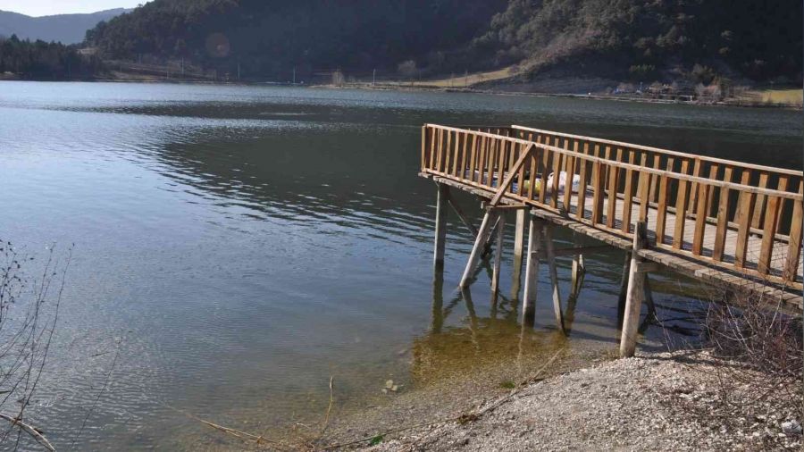 Çubuk Gölü'nde su azaldı