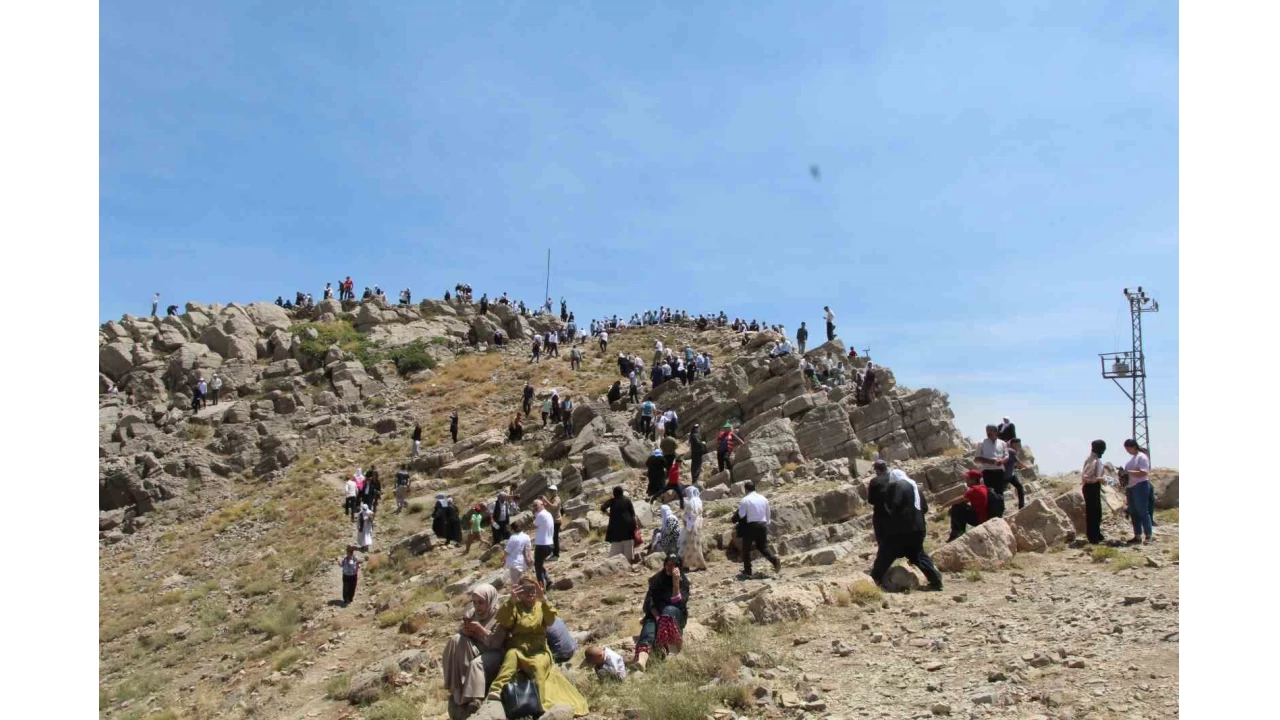 Cudi Dağı'nda Hz Nuh'u anma programı başladı