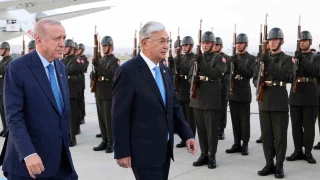 Cumhurbakan Erdoan, Tokayev'i trenle karlad