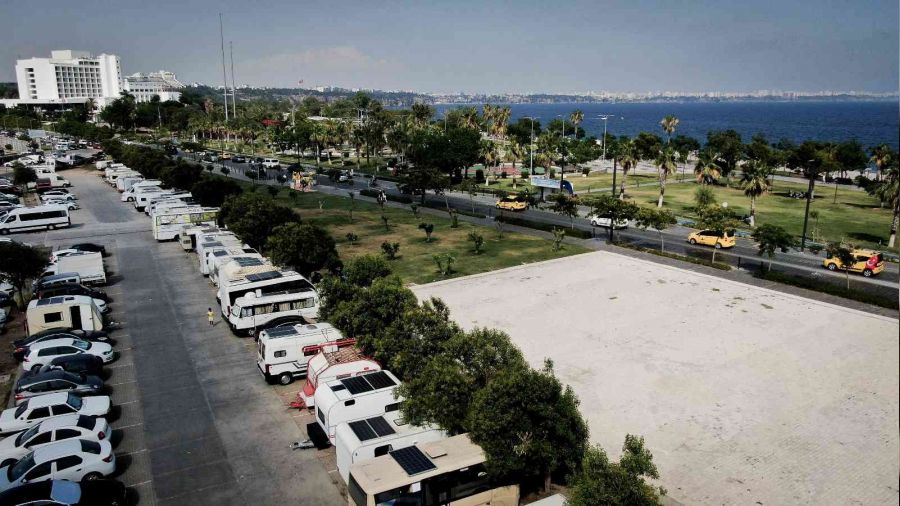 Denize otellerden daha yakınlar