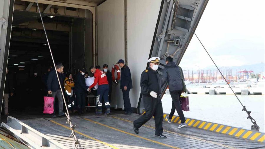 Deprem b�lgesinden Mersin'e 14 bin 735 yaral� geldi