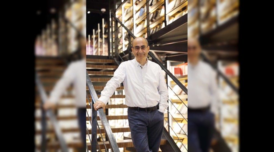 Derviş Zaim’den ilginç roman