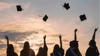 Diploma raf ömrünü doldurdu, peki şimdi ne olacak?