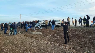 Diyarbakır'da taziye dönüşü feci kaza: 3 ölü, 4 yaralı