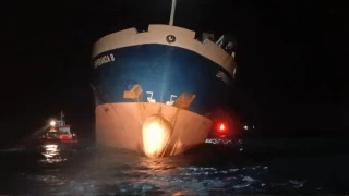 Dou Akdeniz'de yan yatan gemideki 7 personel tahliye edildi