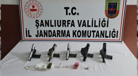 Durdurulan aratan silah ve uyuturucu kt