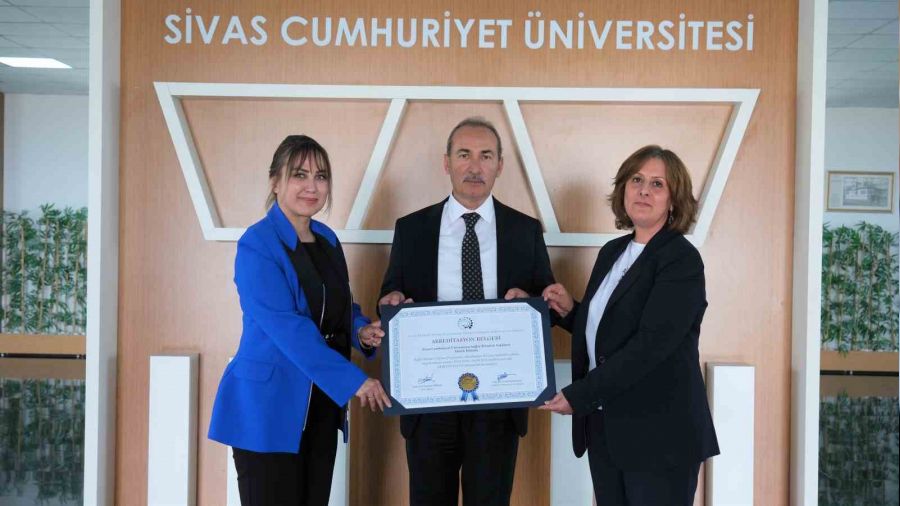 Ebelik b�l�m�ne akreditasyon belgesi