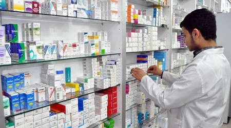 Eczacılardan "kanser ilaçları eczanelerde satılsın" çağrısı