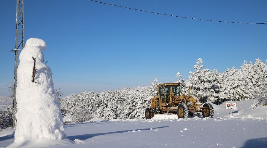 Elazığ'da 198 köy yolu kapandı