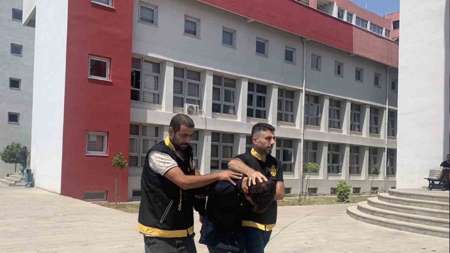 Elektriği kesti kızan kuzenini 'dövemem' diye tabancayla öldürdü