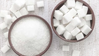 Erken yaşta şeker kısıtlaması diyabet ve hipertansiyon riskini azaltabiliyor