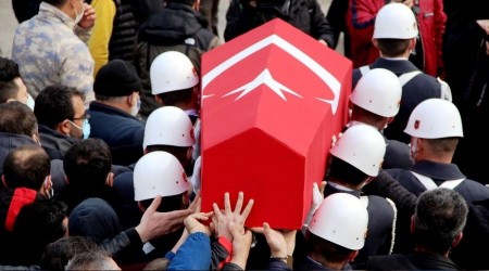 Erzurumlu şehidi binler uğurladı