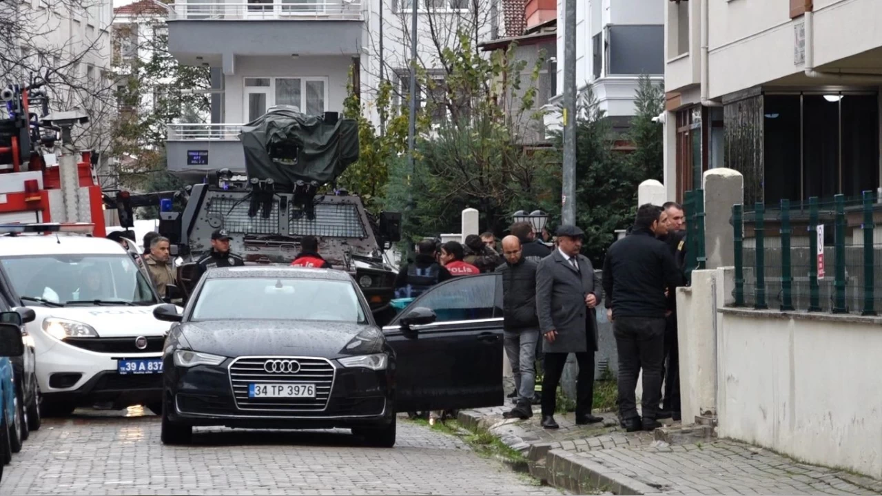 Eşini silahla rehin alan şahıs 5 saat sonra etkisiz hale getirildi