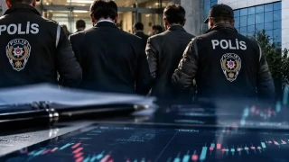 Eski Merkez Bankas� y�neticisine tutuklama talebi