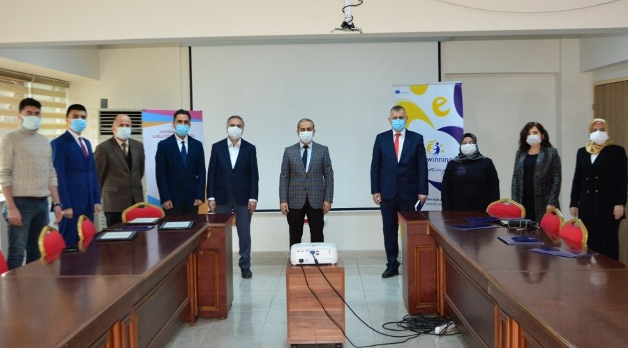 ETwinning projeleri kalite etiketlerinin takdim töreni