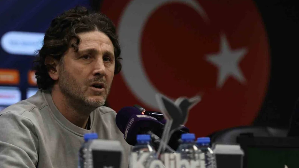 Fatih Tekke: 'Oyuncular 4-5 milyon Euro istiyor, bonservisi s�ylemiyorum bile'