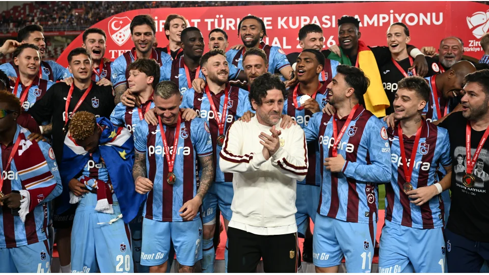 Fatih Tekke'den Trabzon halk�na sitem 