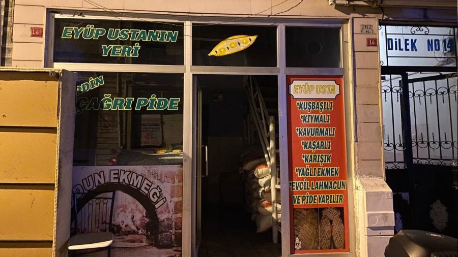 Fatih'te pideci d�kkan�nda yang�n: 4'� a��r 6 yaral�