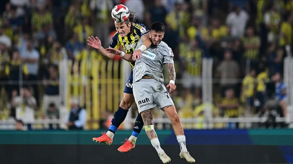 Fenerbah�e 3 eksikle yar�n Kocaelispor deplasman�nda