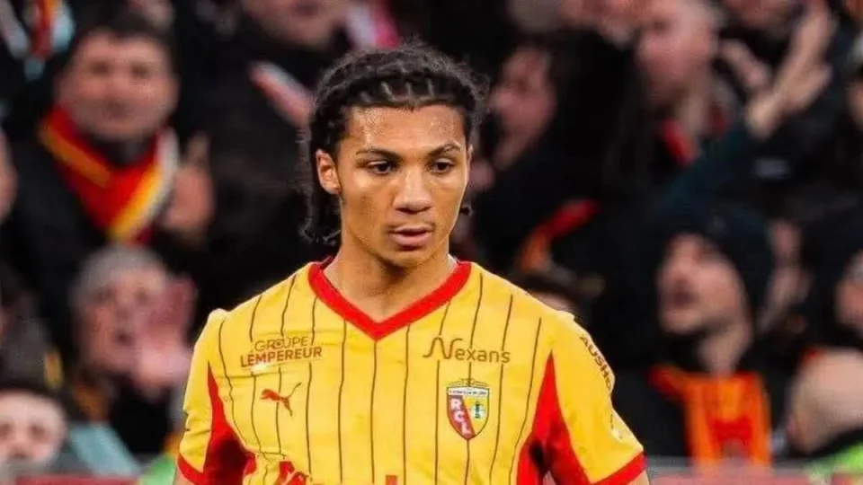 Fenerbah�e Avrupa'n�n devleriyle transfer yar���na giri�ti