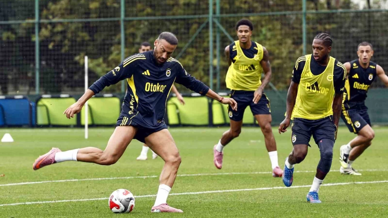Fenerbah�e, Trabzonspor ma��na teknik direkt�rs�z haz�rlan�yor