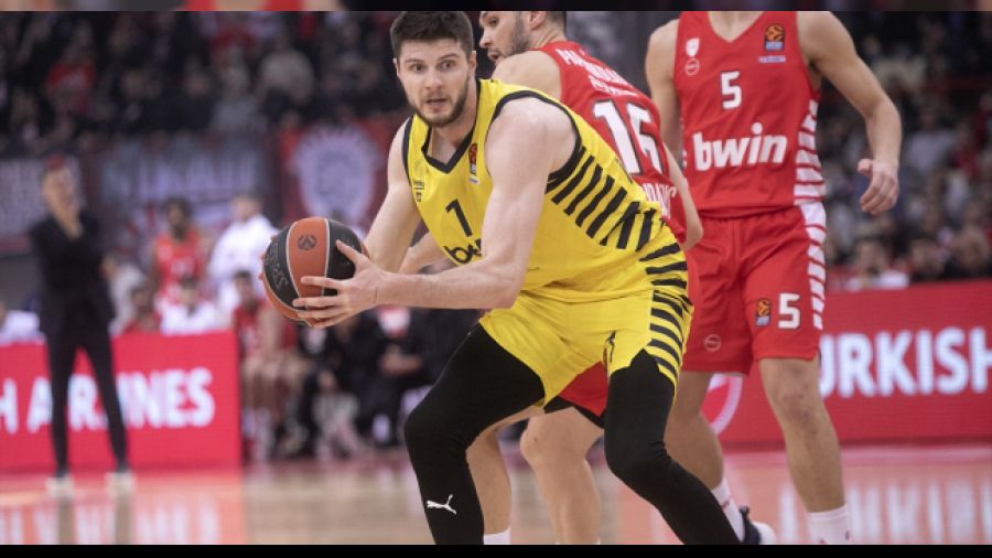 Fenerbah�e'den beklenmedik kay�p 