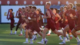 Galatasaray, Fatih Karagmrk ma hazrlklarn srdrd