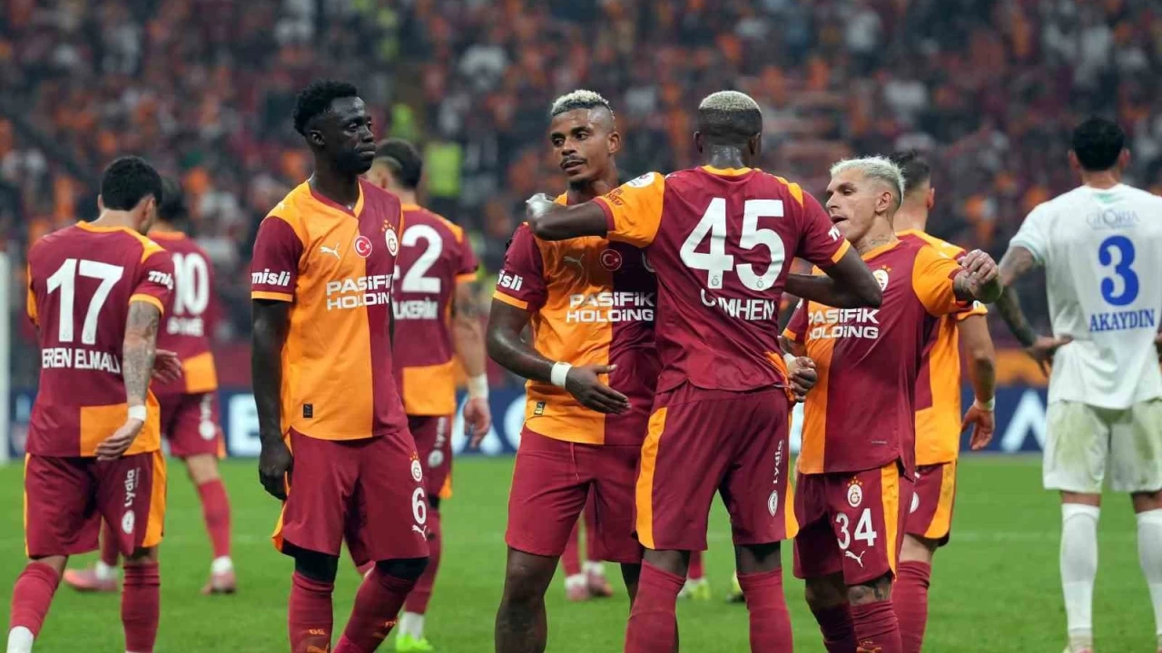 Galatasaray, galibiyet serisini 15 ma�a ��kard�