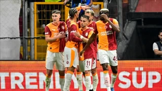 Galatasaray ierde darda kazanmaya devam ediyor