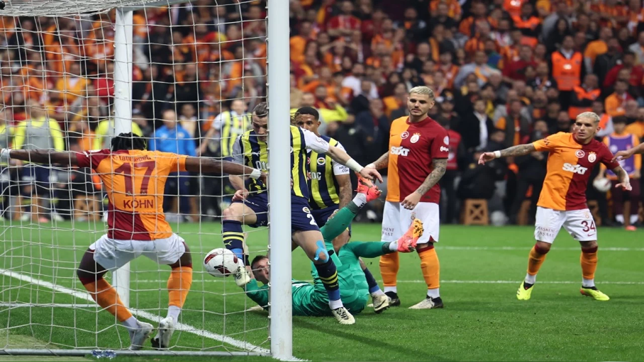�Galatasaray �ampiyonlu�u �ks�z kal�r�